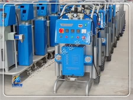 浅谈硬泡聚氨酯喷涂施工的关键技术(图1) 浅谈硬泡聚氨酯喷涂施工的关键技术